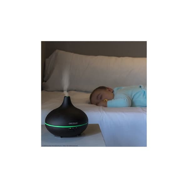 Cecotec Ultrasonic humidifier with aroma diffuser, up to 150-ml tank and 7 LED colours.