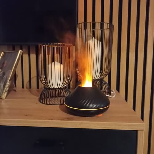Flammande Aroma Diffuser | 3 Eteriska Oljor | RGB Luftfuktare