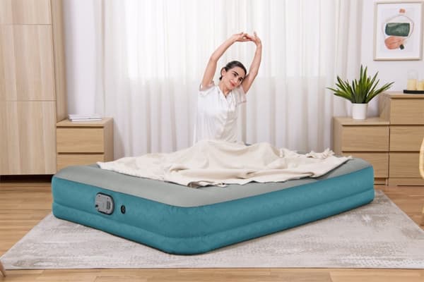 AlwayzAire Fortech Luftmadrass med uppladdningsbar Pump 203x152x36 cm