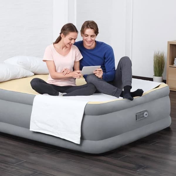 Uppblåsbar madrass - BESTWAY - 67486 - 152x203x46 cm - Memory foam - 2 platser