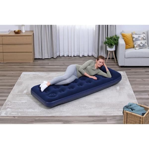 Uppblåsbar campingmadrass - BESTWAY - 1 plats - 185x76x22 cm med integrerad fotpump