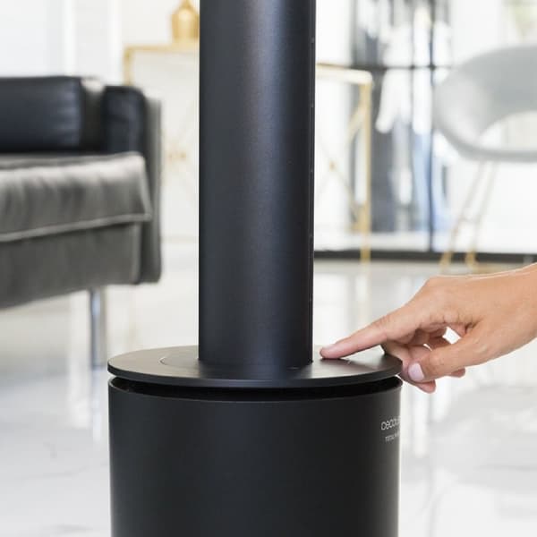 Cecotec 3 in 1: Fan, heater and air purifier with Wi-Fi connectivity and extra spare filter.