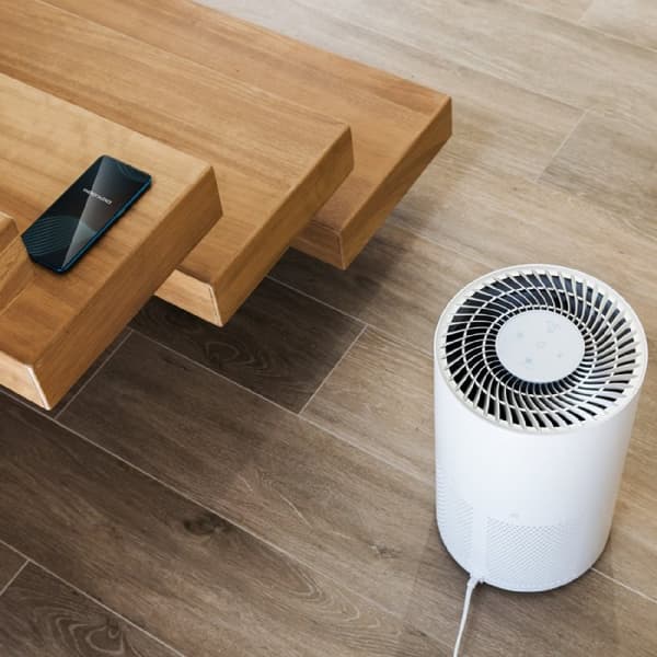Cecotec Air purifier with 160 CADR, triple filtering system with high-efficiency filter and Wi-Fi control.