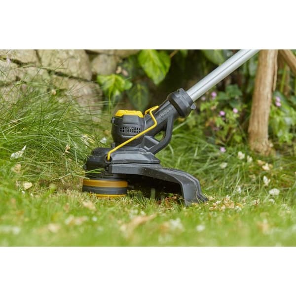 STANLEY FATMAX V20 33cm 18V strängtrimmer SFMCST933B-XJ Utan batteri eller laddare