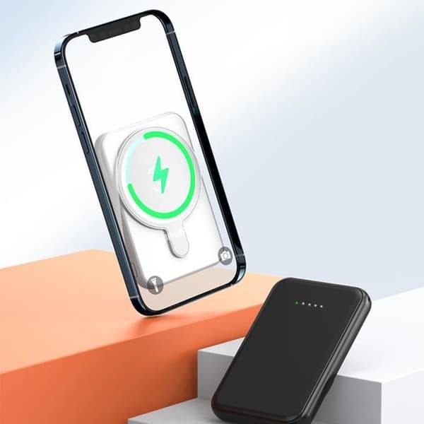 TD® 10000mAh powerbank med integrerad datakabel för snabb laddning