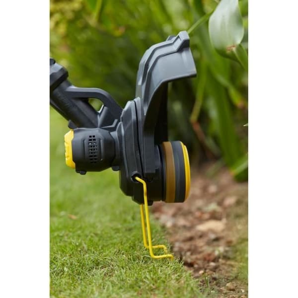 Trådlös elektrisk grästrimmer - Stanley Fatmax - SFMCST933B-XJ - 18V - 33 cm - Utan batteri