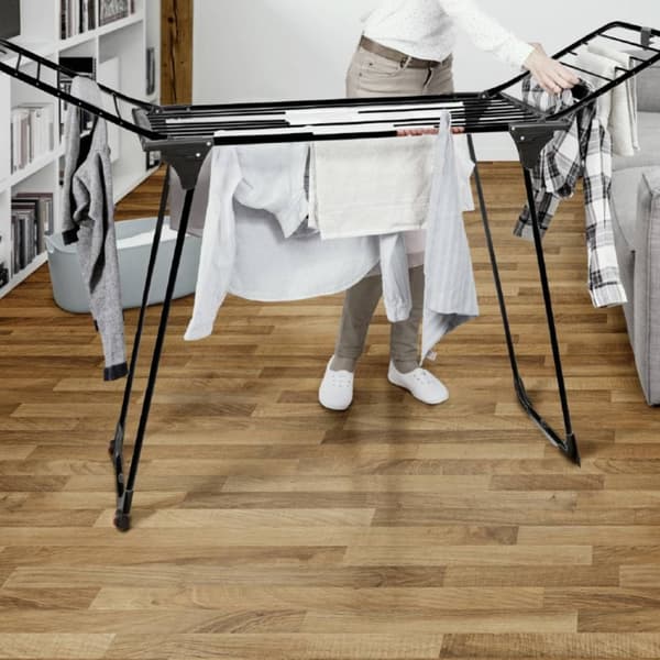 Vileda King Ultimate Torkställning – New Black, hopfällbar med vingar och 20 meter torkyta