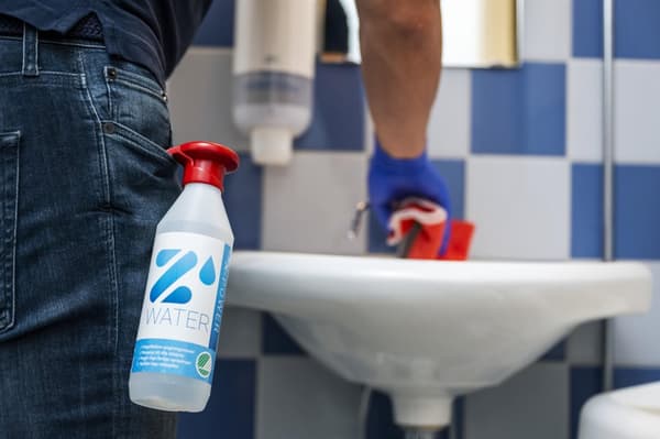 Dänkflaska ZTRILA röd 500ml