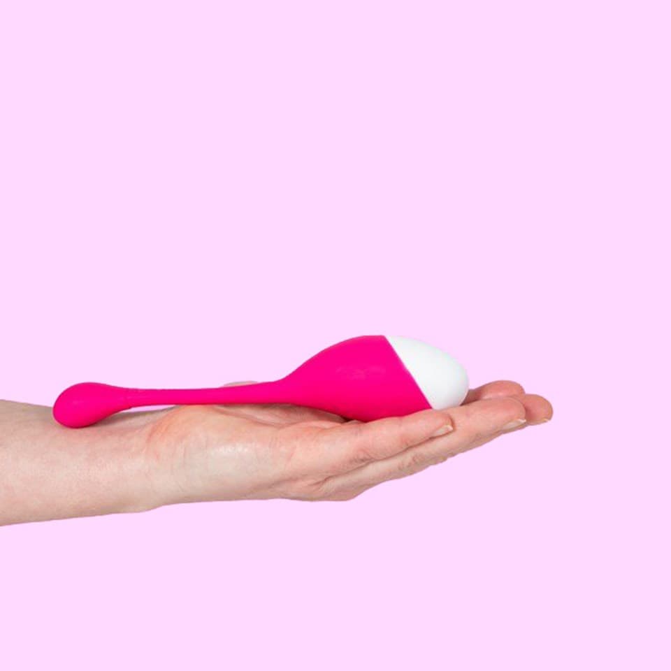 CELINE - Vibrates And Pulsates To Your Music