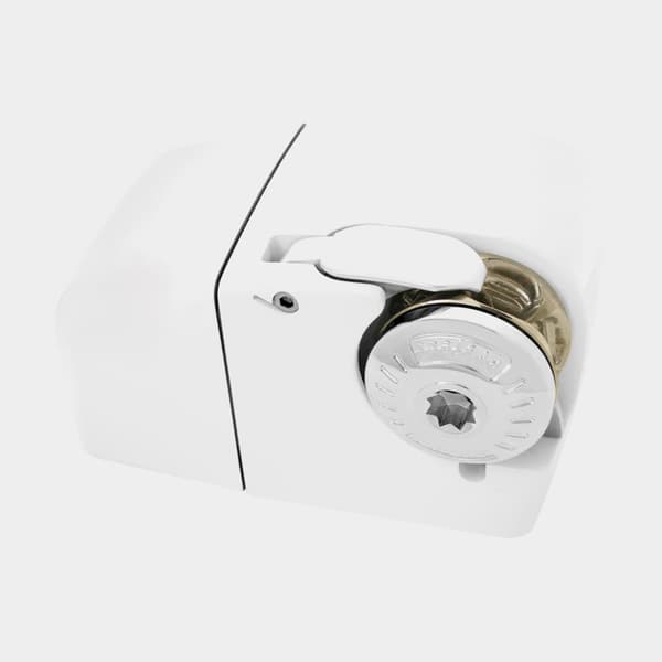 Elektriskt ankarspel Lofrans Lion 700 W, 12 V, för Ø6 mm kätting / Ø12 mm 3-slagen lina med kätting