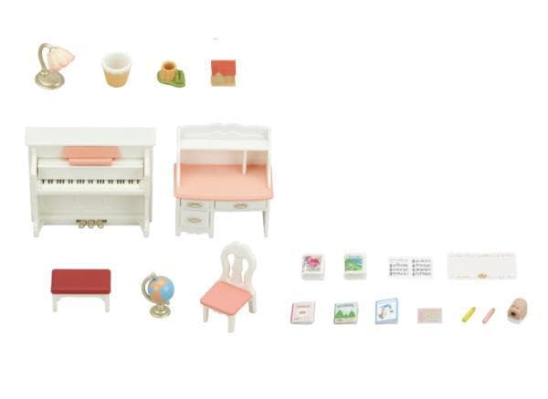 Sylvanian set of piano and desk p6 5284