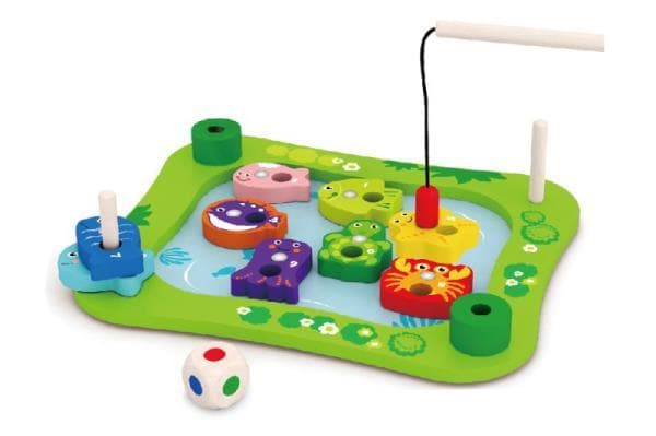 Catching game fish wooden 676857