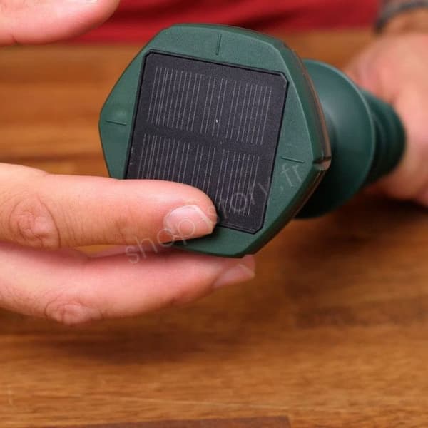 Vattentålig soldriven mössrepeller med vibrationer och variabla frekvenser för trädgård