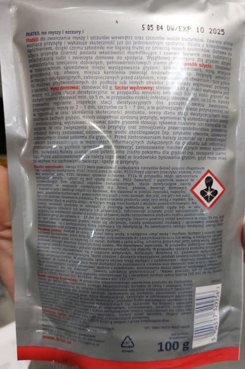 BROS FLAKES MOD MUS OG ROTTER OG GNAVNERGIFT 100g