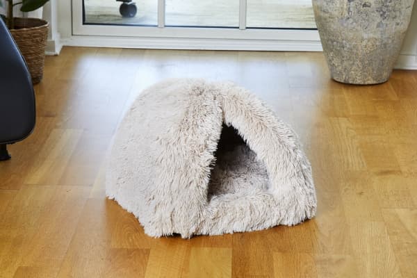 Dogman Iglo Shaggy Beige 40cm