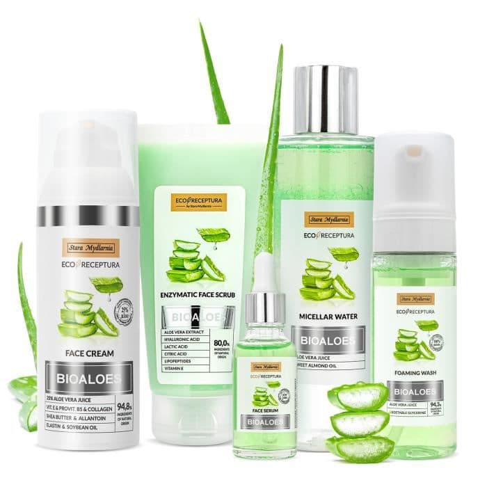 Aloe Vera ansiktsvårdspaket - Micellärt vatten + ansiktskräm + ansiktsserum + ansiktsrengörande skum + ansiktsskrubb