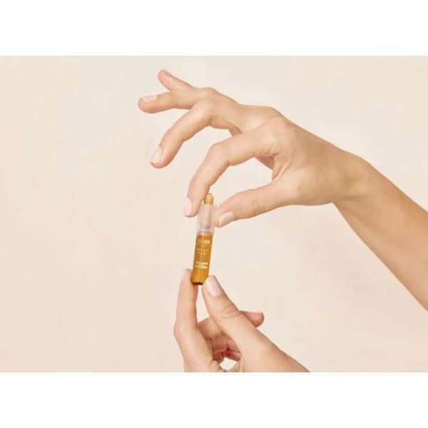 Soin - ISDIN - Isdinceutics Instant Flash - 5 ampuller av 2ml - Liftingeffekt - Utan parabener