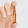 Miniatyrbild 6 av 6: Soin - ISDIN - Isdinceutics Instant Flash - 5 ampuller av 2ml - Liftingeffekt - Utan parabener