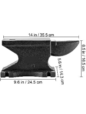 25kg städ med 2,4x 2,4cm fyrkantshål och hörn, 21,8x10,4cm stor arbetsyta, gjutjärnsstruktur, poleringsbehandling, robust och stabil