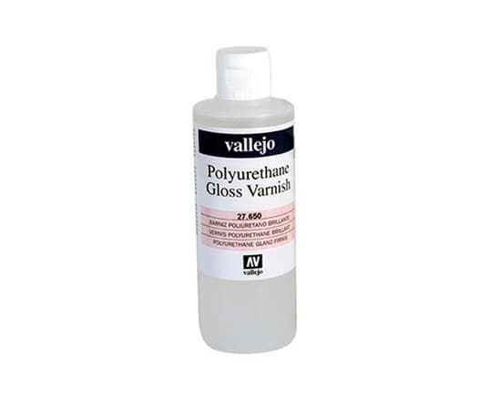 Vallejo Akryl og polyuretan lakk 200 ml blank Vallejo universal