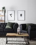 Miniatyrbillede 4 af 11: Chesterfield Læderlænestol Sort med Sorte Træben 112 x 85 x 79 Bred Tyk Polstret Armstol Knap Tuftet Kunstlæder Venetiansk Barok stil Stue