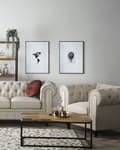 Miniatyrbillede 4 af 11: Chesterfield Lænestol Beige Polyester med Sorte Træben 112 x 85 x 79 Bred Tyk Polstret Armstol Knap Tuftet Venetiansk Barok stil Stue Dekor
