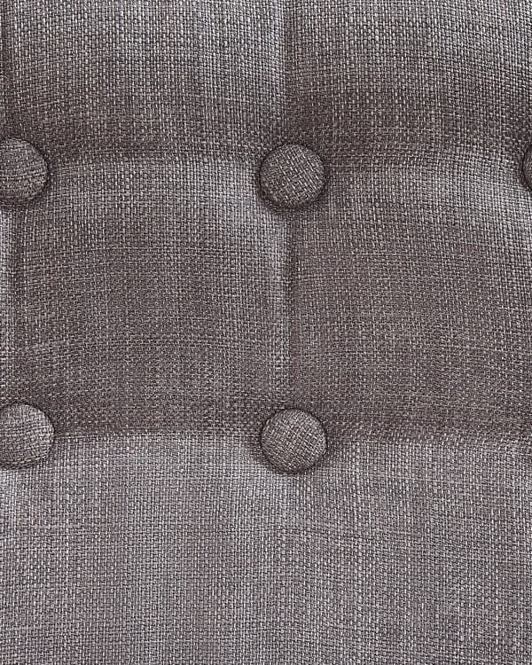 Lænestol Grå Stof Lyst Træben 68 x 59 x 77 cm Blød Klassisk Polstret Stol til Stue Tuftet Knappet Quiltet Ryglæn Retro Stil Inspiration