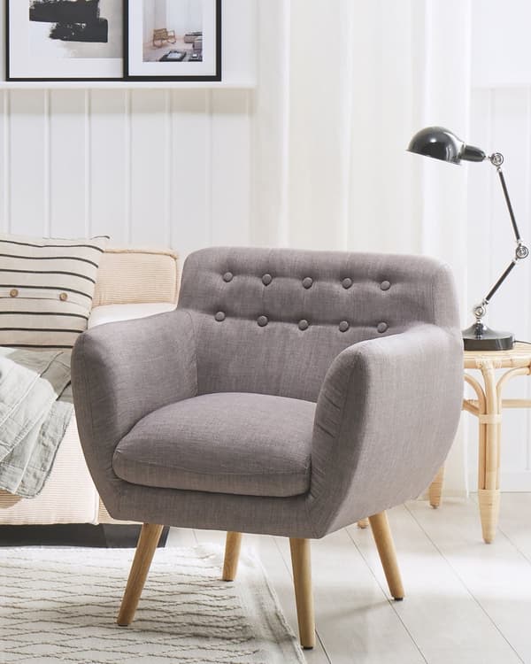 Lænestol Grå Stof Lyst Træben 68 x 59 x 77 cm Blød Klassisk Polstret Stol til Stue Tuftet Knappet Quiltet Ryglæn Retro Stil Inspiration
