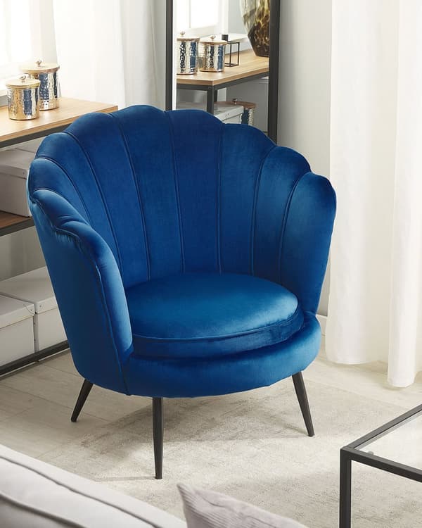 Nojatuoli laivastonsininen samettiverhoilu metallijalat simpukkamuoto tikattu retro glamour