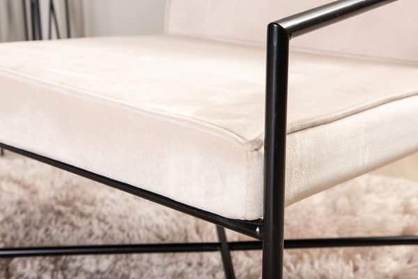 Rakel lænestol velour beige.