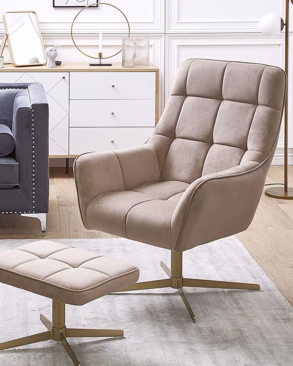 Lenestol og fotskammel Beige fløyelspolstring Gull metallben Moderne Retro Tradisjonell Stue Interiørdel