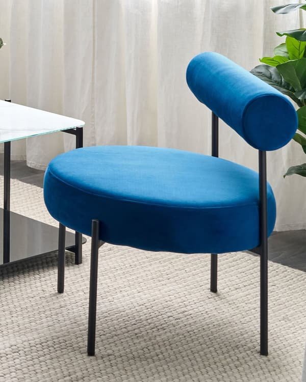 Stol utan Armstöd Marinblå Sammetsklädsel Rund Sits Roll Back Vintage Design Svart Metallram Vardagsrum
