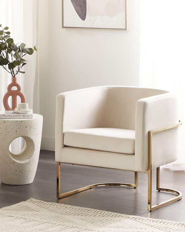 Lenestol Beige Fløyel Gyllen metallramme Rund ryggstøtte Glamorøs Moderne Stue Soverom Hvilestol