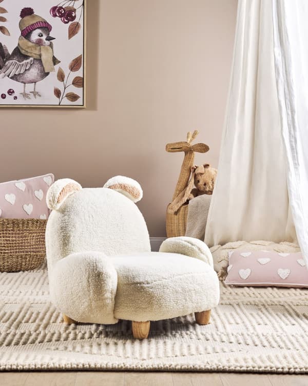 Lasten nojatuoli luonnonvalkoinen teddykangasverhoilu jänis pörröinen lastenhuoneen moderni