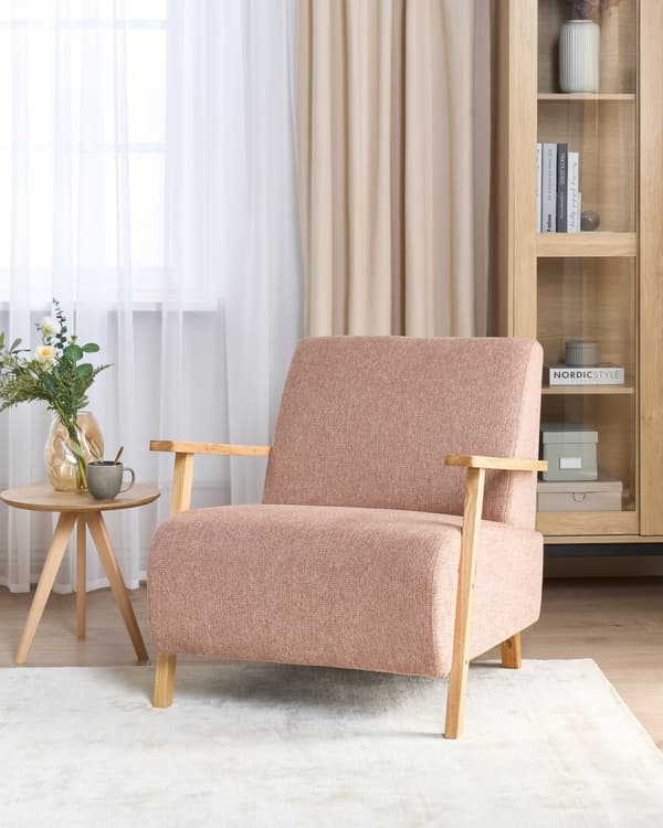 Nojatuoli vaaleanpunainen kangas verhoiltu puujalat kalteva olohuoneen minimalistinen retro