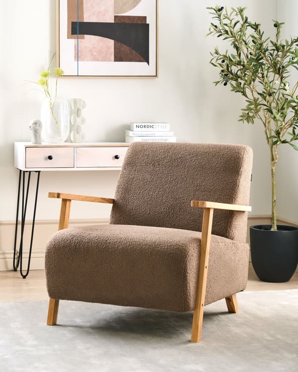 Lænestol Brun Boucle Stuestol med Armlæn til Stuen Bred Hvilestol Polstret Design Møbel Stol