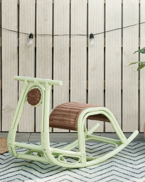 Børne Gyngestol Lysegrøn Rattan Stol til Børn med Flet Snegl Design Moderne Rattanstol til Børneværelse Gyngehest med Ryglæn