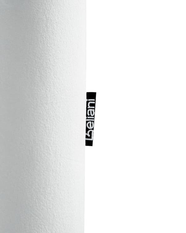 Lænestol Hvid Velour Stuestol med Armlæn til Stuen Bred Klubstol med Rund Ryg Stol Blød Polstret Design Møbel