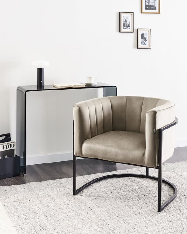 Lenestol Taupe Fløyel Metall Svart Ramme Aksentstol Glamour Style Stue Spisestue