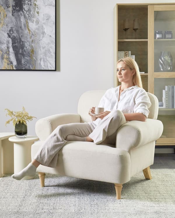 Fåtölj Beige Polyester Tyg Träben Retro Minimalistiska Vardagsrumsmöbler