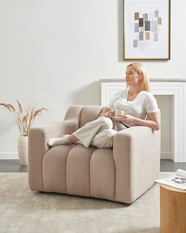 Lenestol Beige Bouclé Polstret Tykt Ryggstøtte Moderne Design Sofa til Sue