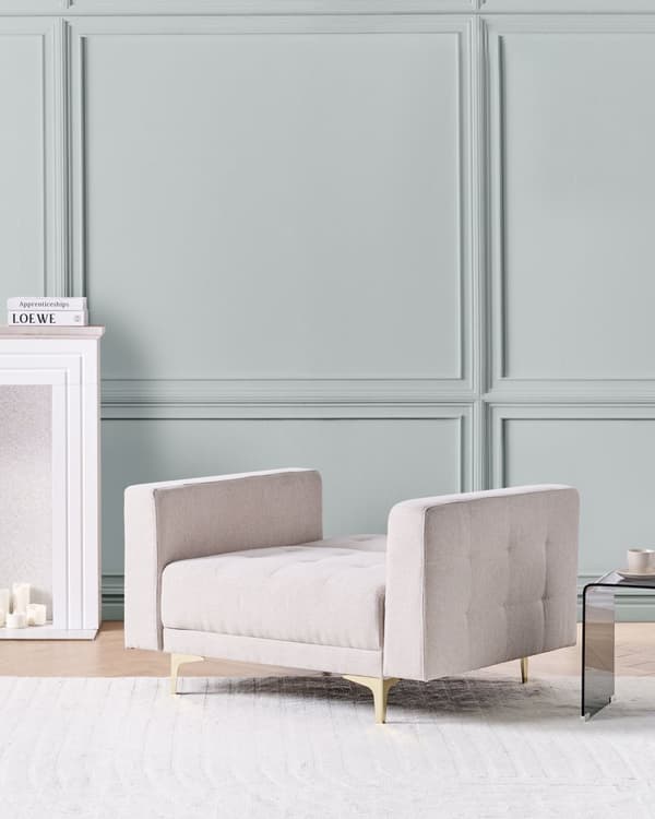 Fåtölj Beige Tuftad Tyg Modern Vardagsrum Liggande Stol Guld Ben