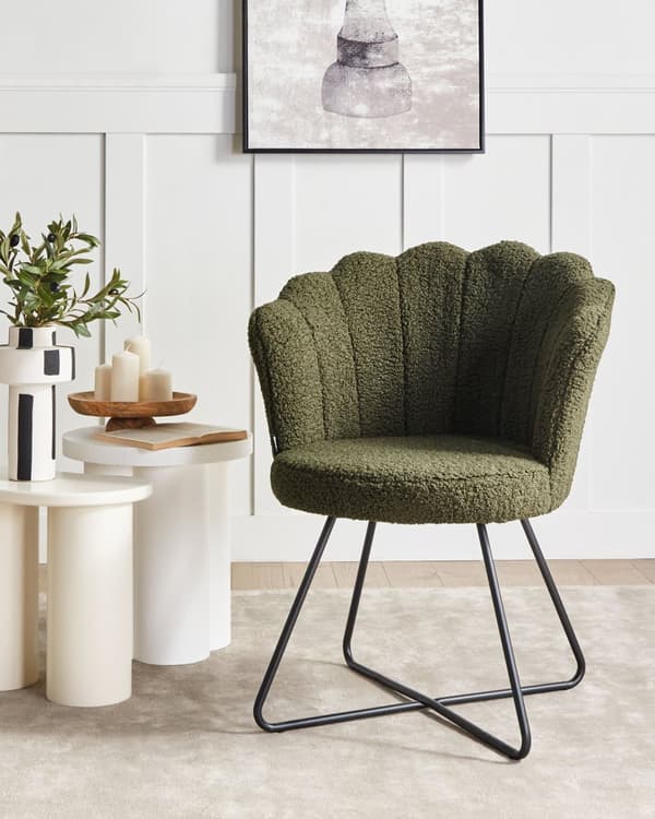 Lænestol Grøn Boucle Plys Stuestol med Armlæn til Stuen Bred Hvilestol Polstret Blød Fluffy Stol Design