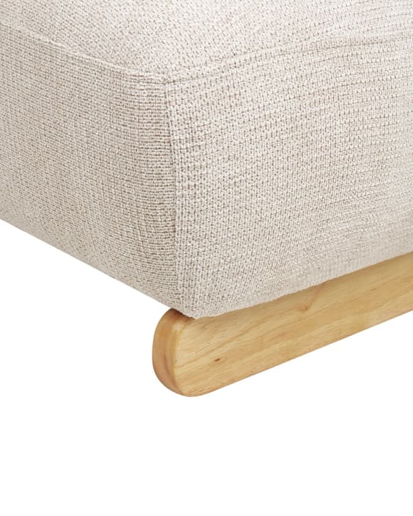 Lænestol beige stofpolstret massive træben retrostil traditionelt design stue Stue Værelse