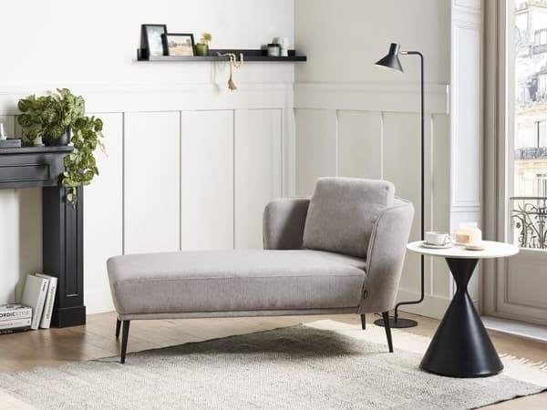 Sjeselong Grå Polyesterstoff Høyrevendt Vannavvisende stoff Svarte metallben Pute Retro stil Stue Dagseng