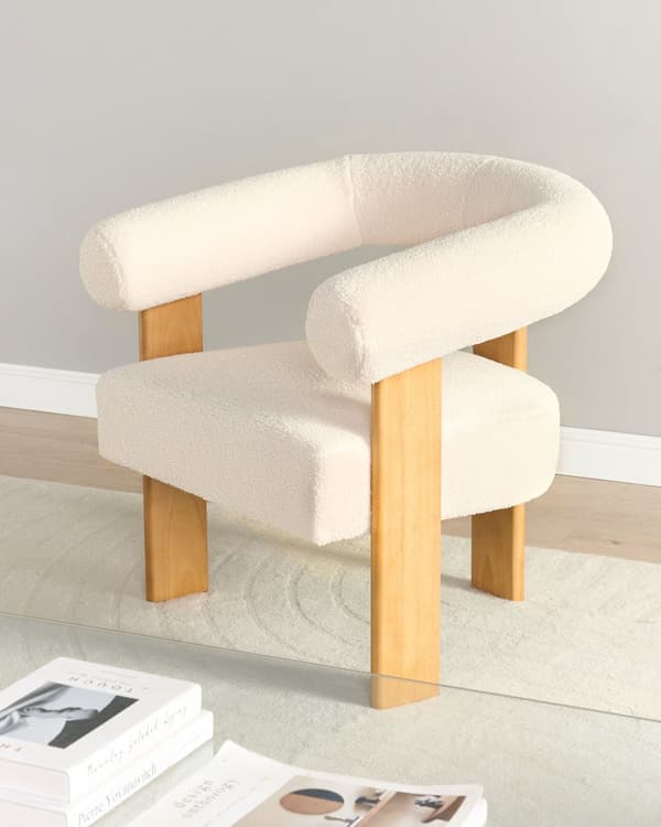 Lenestol Off-white Lysebrun Boucléstoff Tre Retro design Stue Spisestue Stol