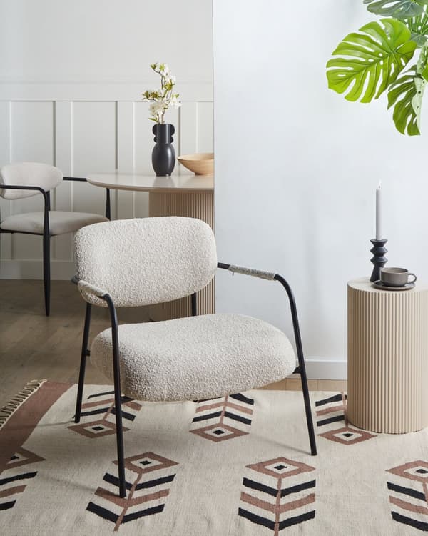 Lenestol Lysbeige polyestertrekk Metallramme Århundrets Moderne
