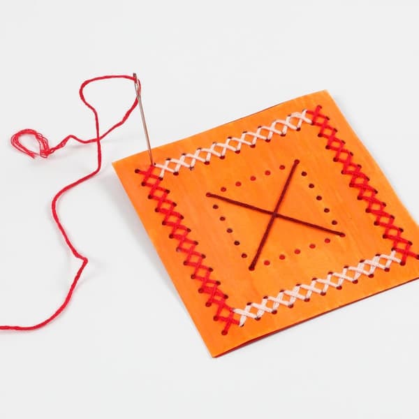 Pysselset Textil - Broderifigurer med broderigarn