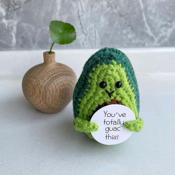 Stickad Avacado - You've totally guac this