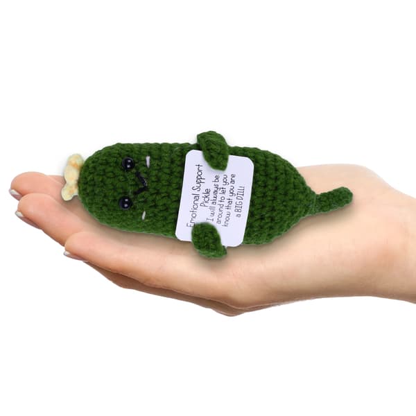 Stickad Gurka - Emotional Support Pickle